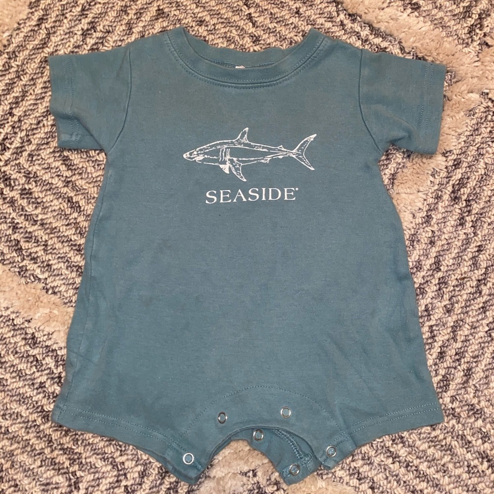 Seaside romper size 6-12mo
